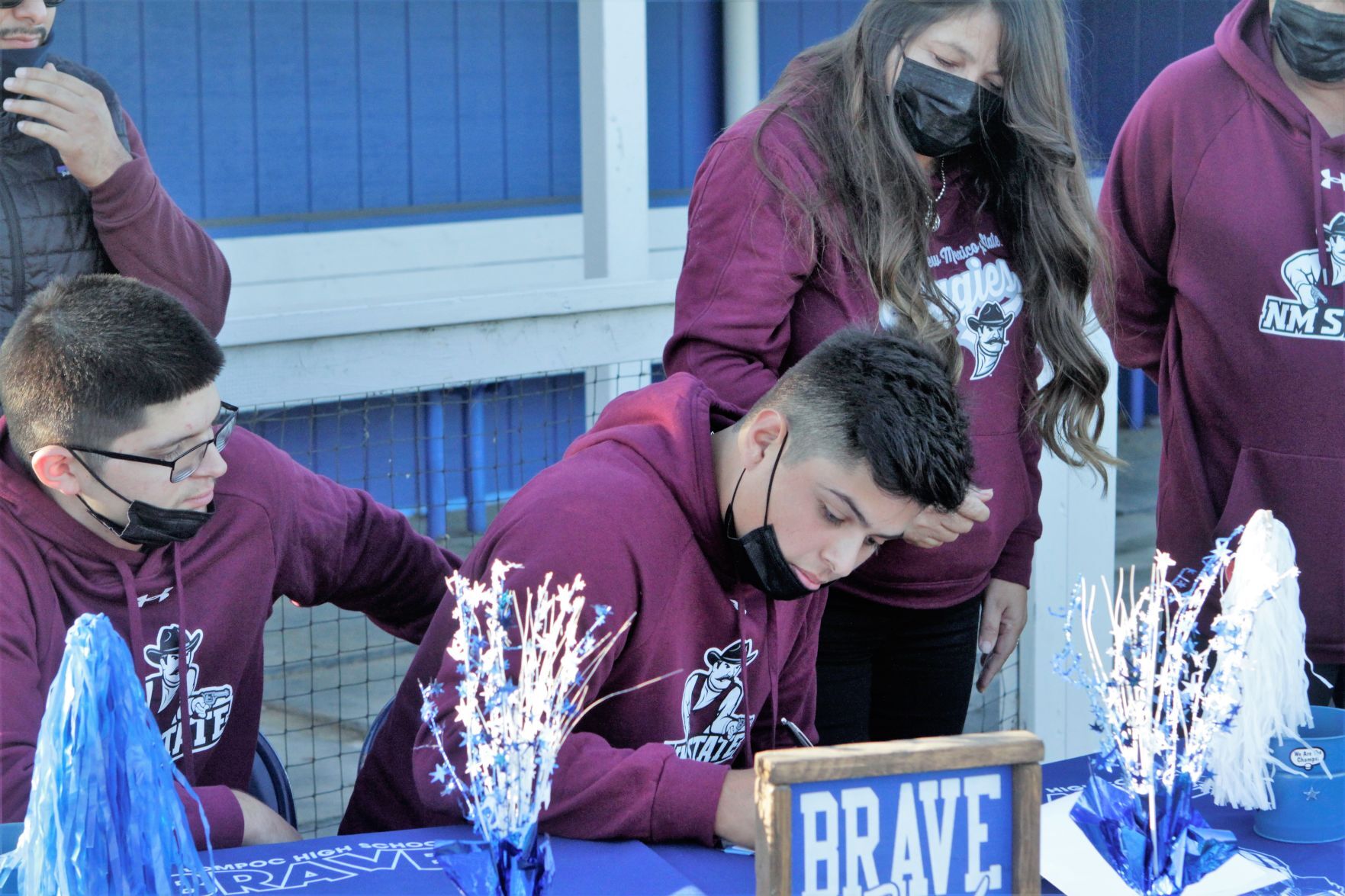111220 Espinoza signs 12.JPG